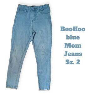 💞5/$18 Boohoo Blue High Rise Jeans with Relaxed Fit